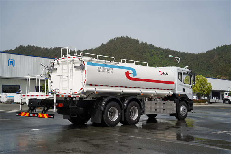 【东风牌】东风华神T5洒水车 21方（纯电动）